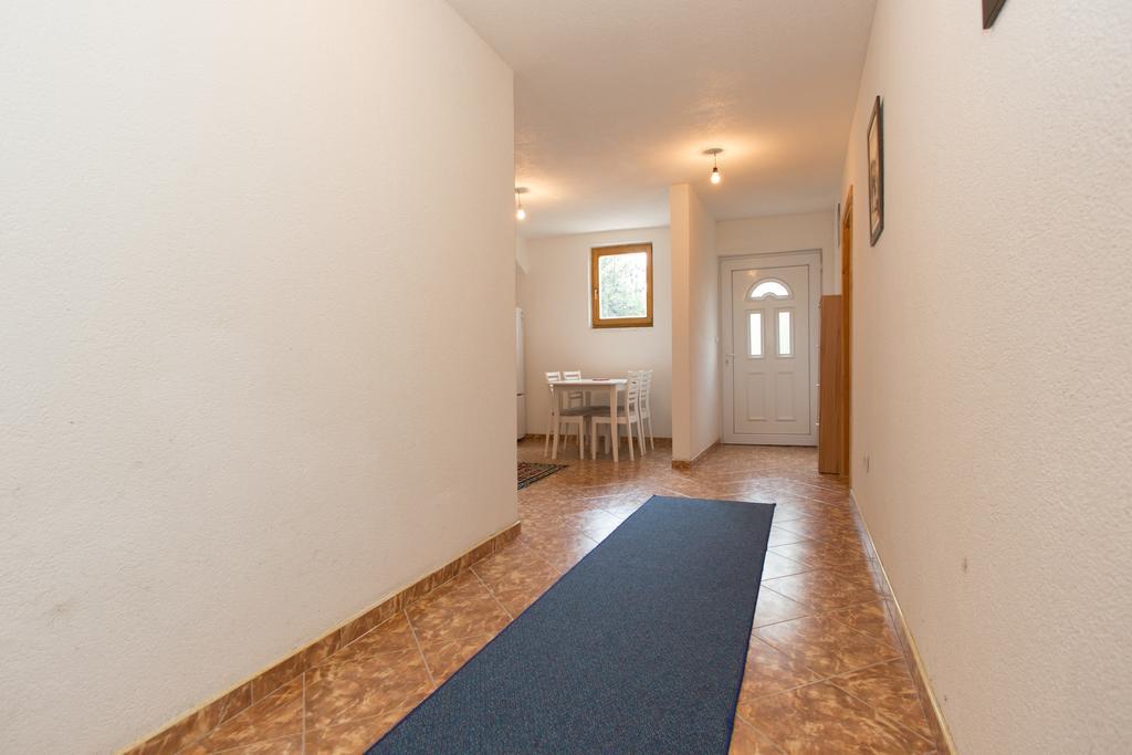 Em Apartment Σαράγεβο Δωμάτιο φωτογραφία