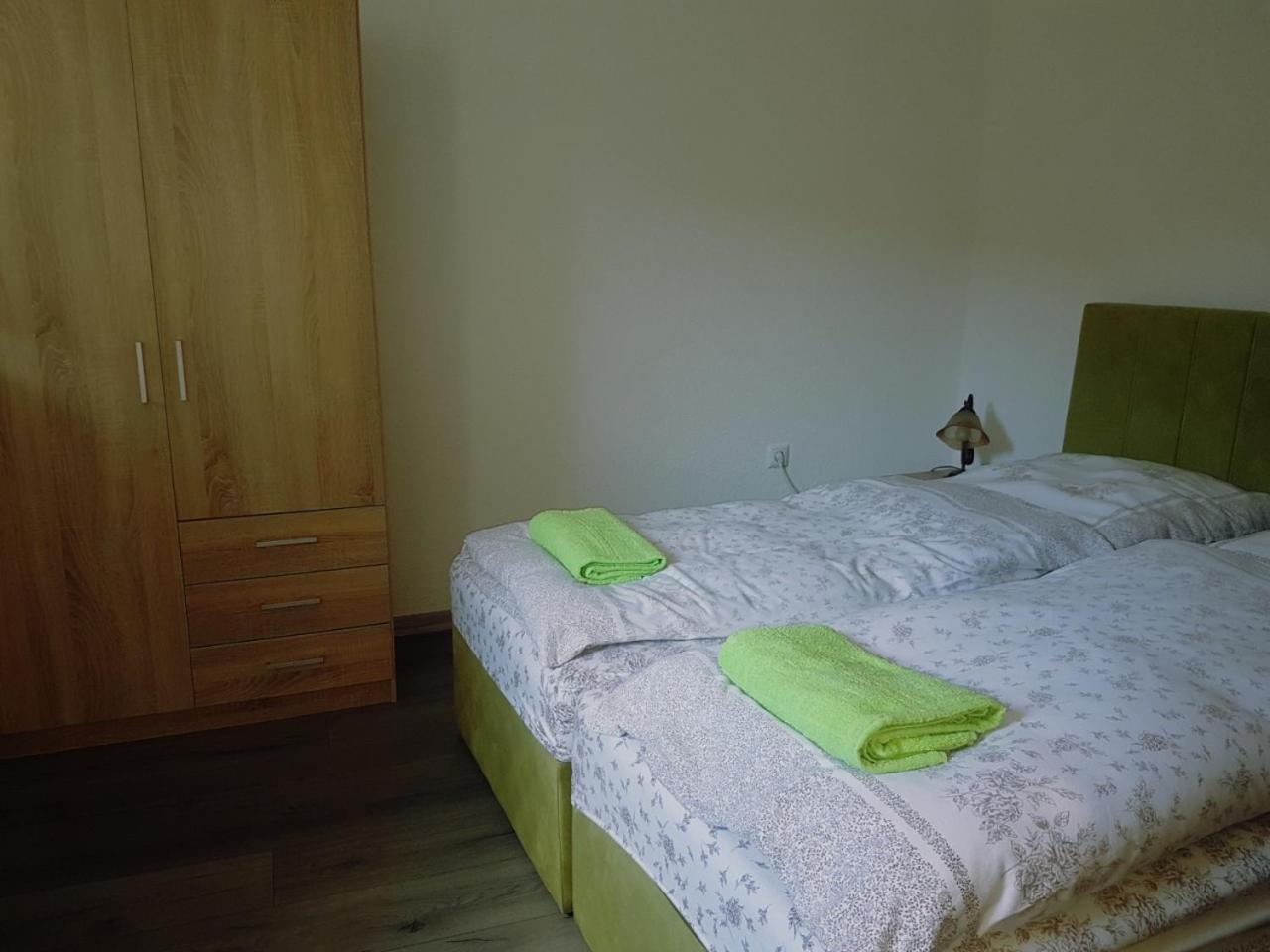 Em Apartment Σαράγεβο Δωμάτιο φωτογραφία